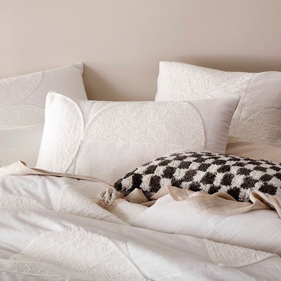 Luna Chenille Off White Quilted Pillowcase