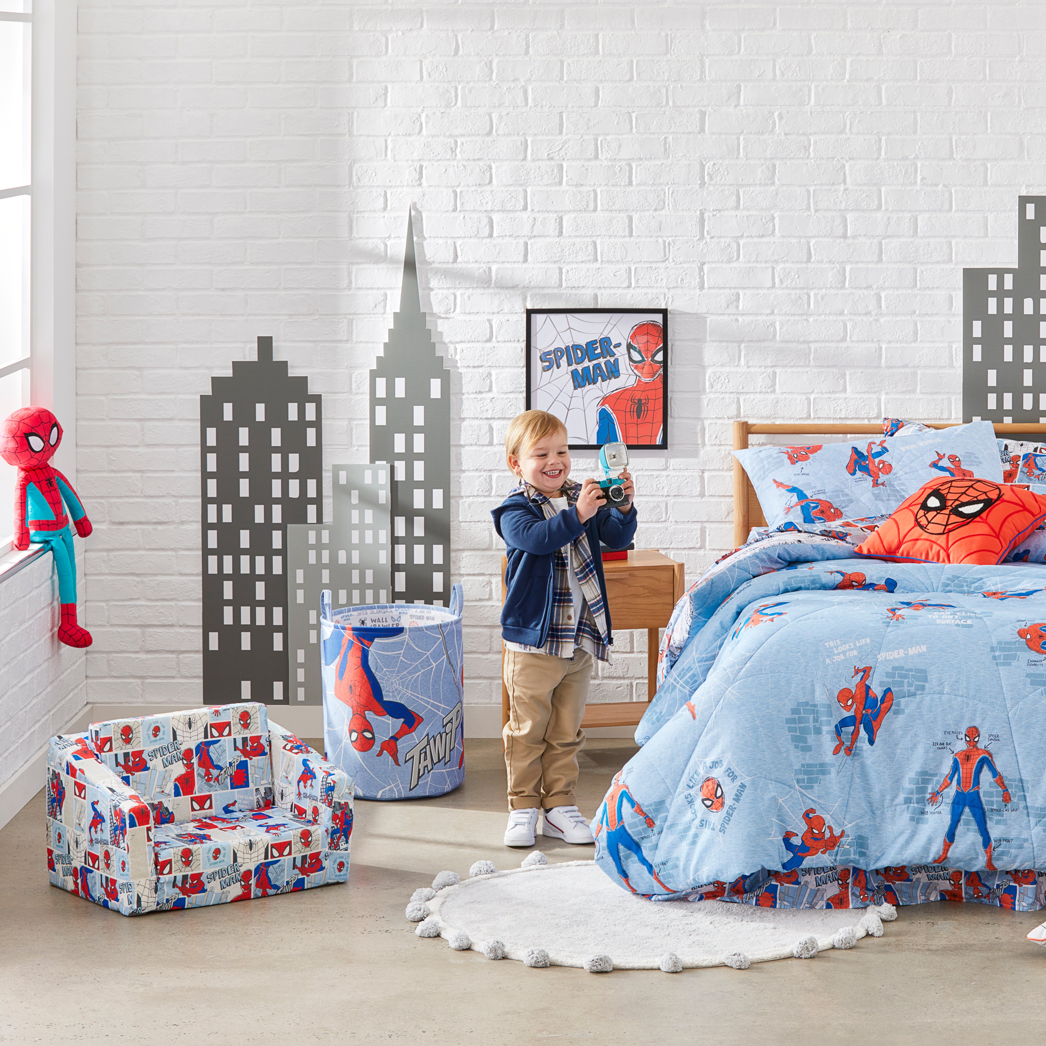 Pottery barn deals spiderman quilt