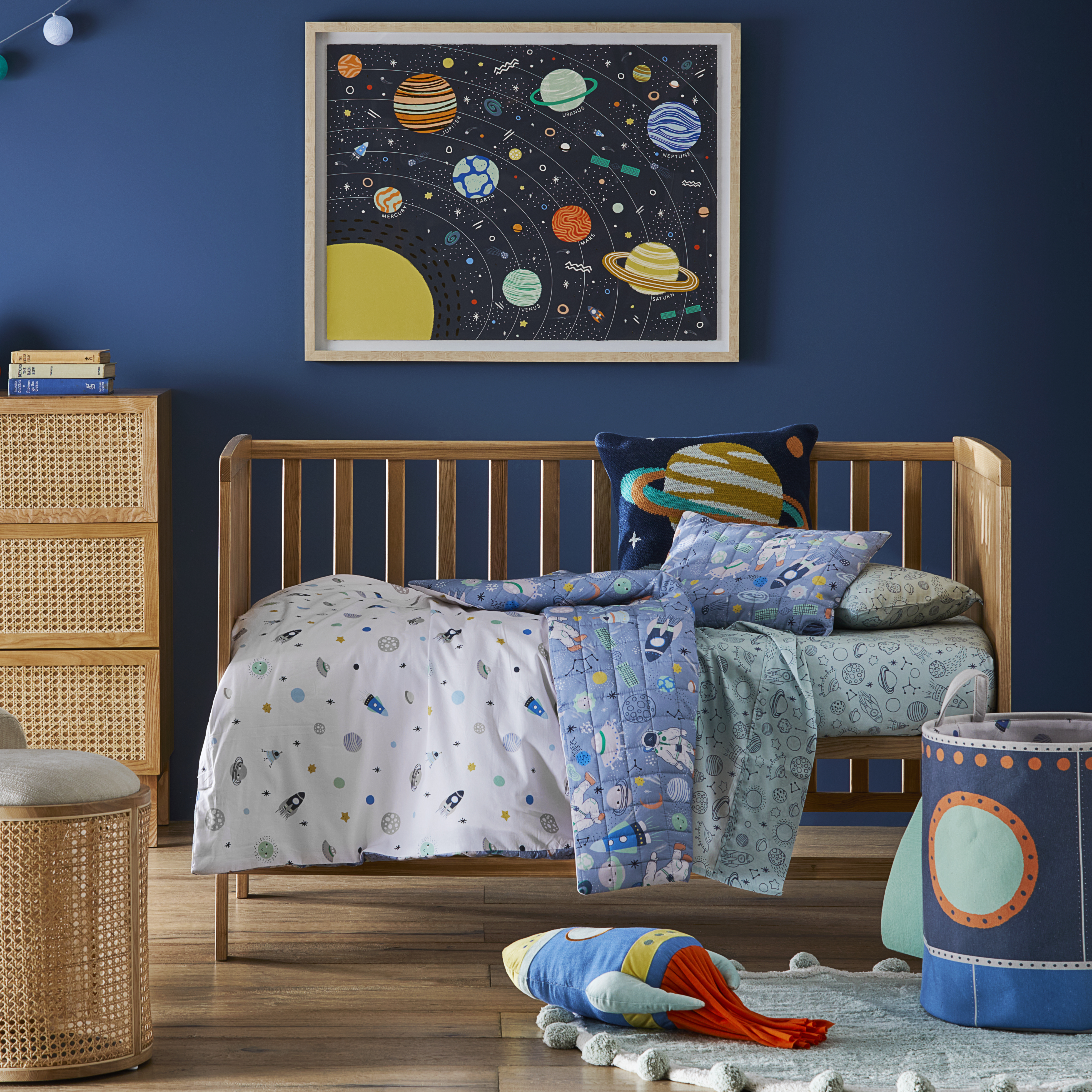 Blue cot outlet quilt