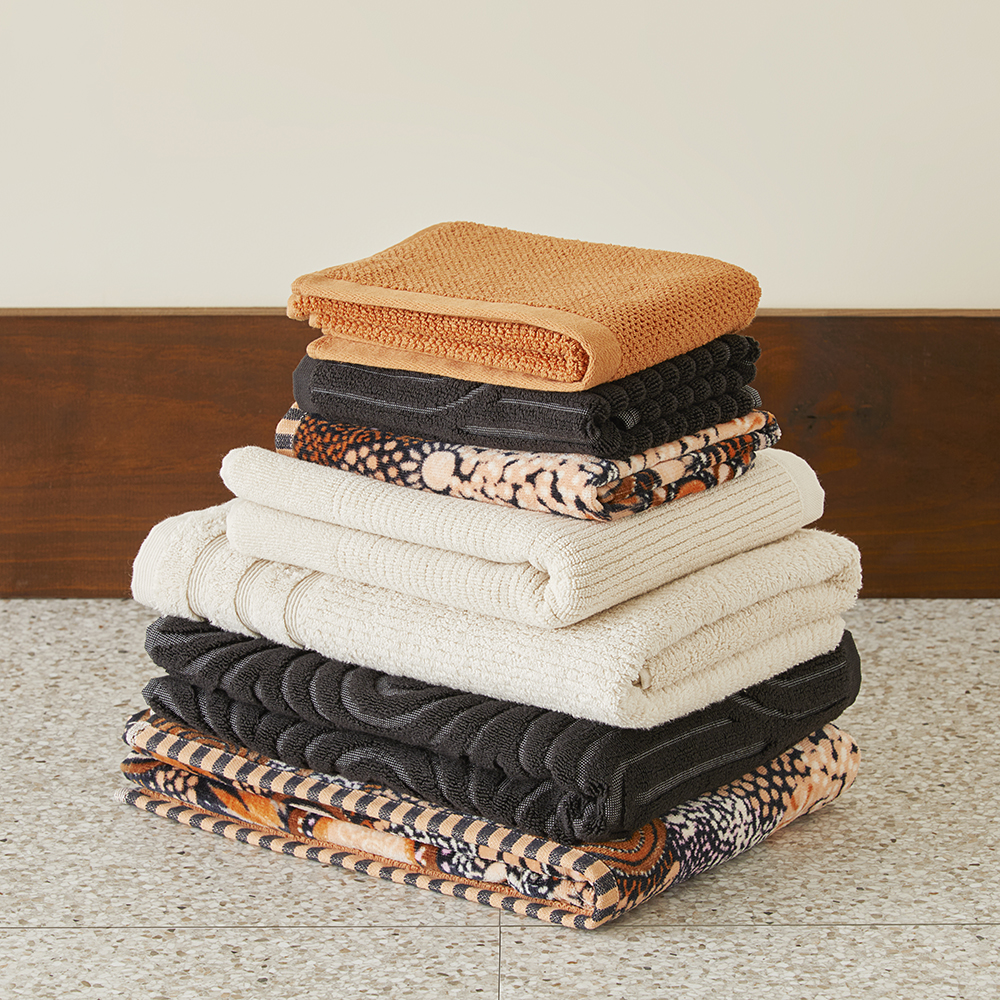 Black and deals tan bath towels