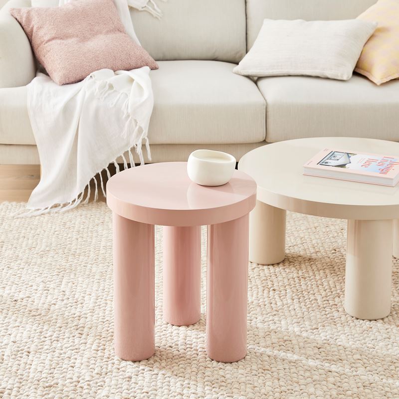 lilac side table        <h3 class=