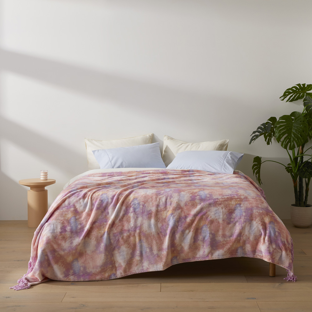 Pink tie dye blanket sale