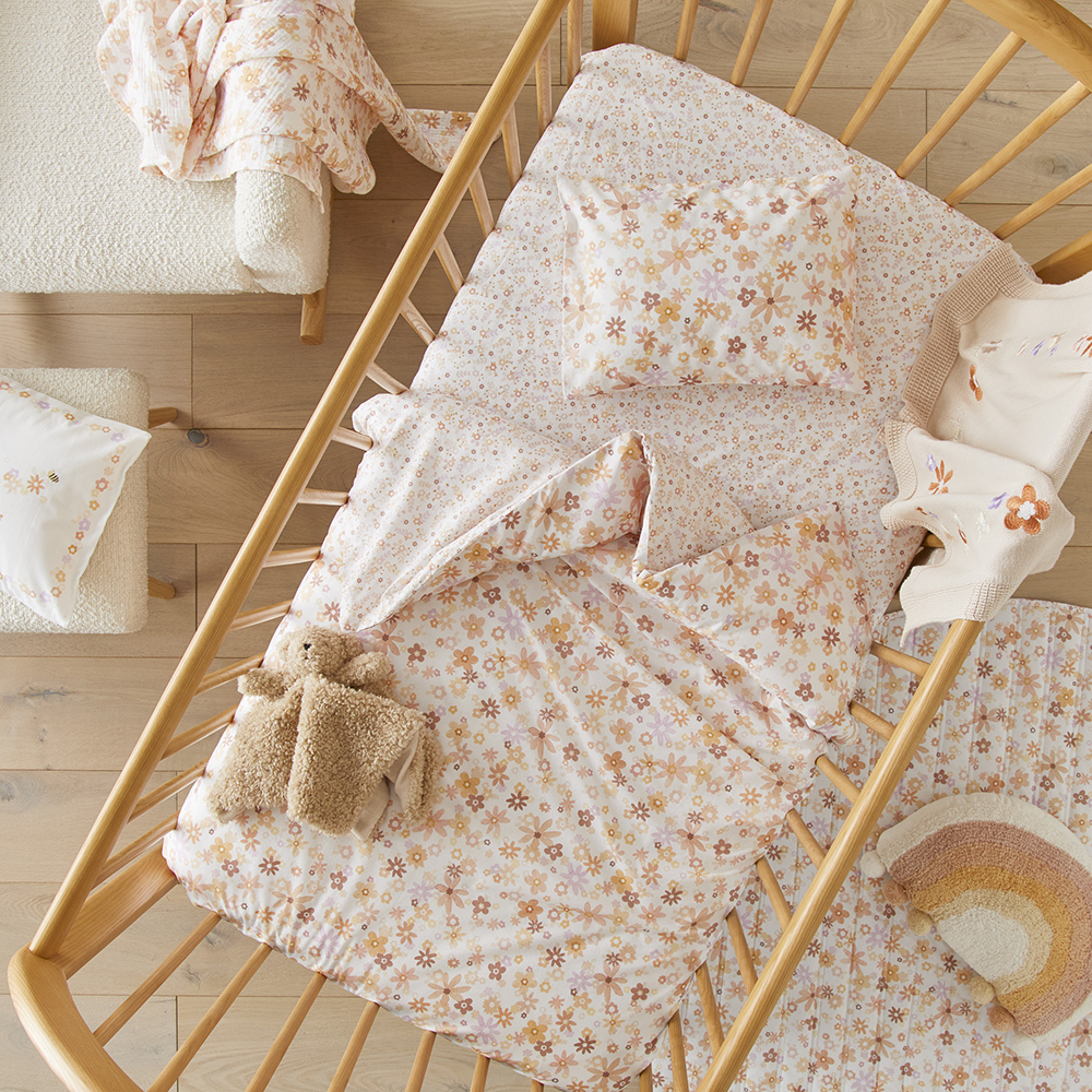 Floral cot outlet quilt