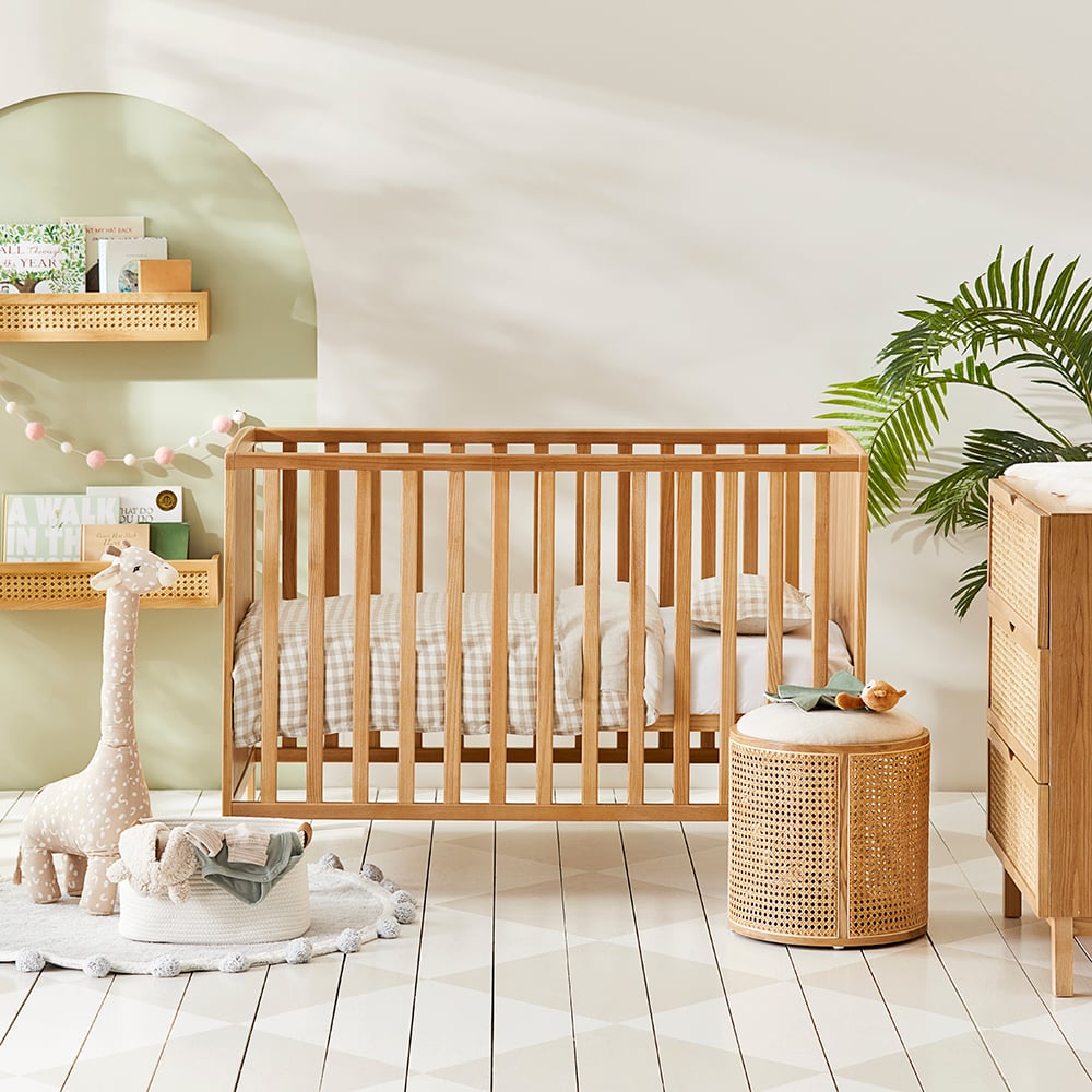 Rattan best sale baby cot