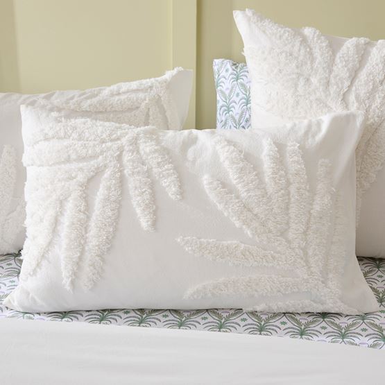 Koa Off White Tufted Pillowcases