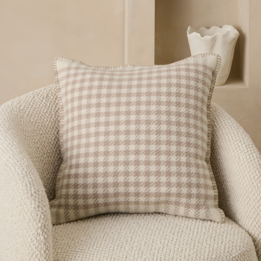 Houndstooth cushions best sale