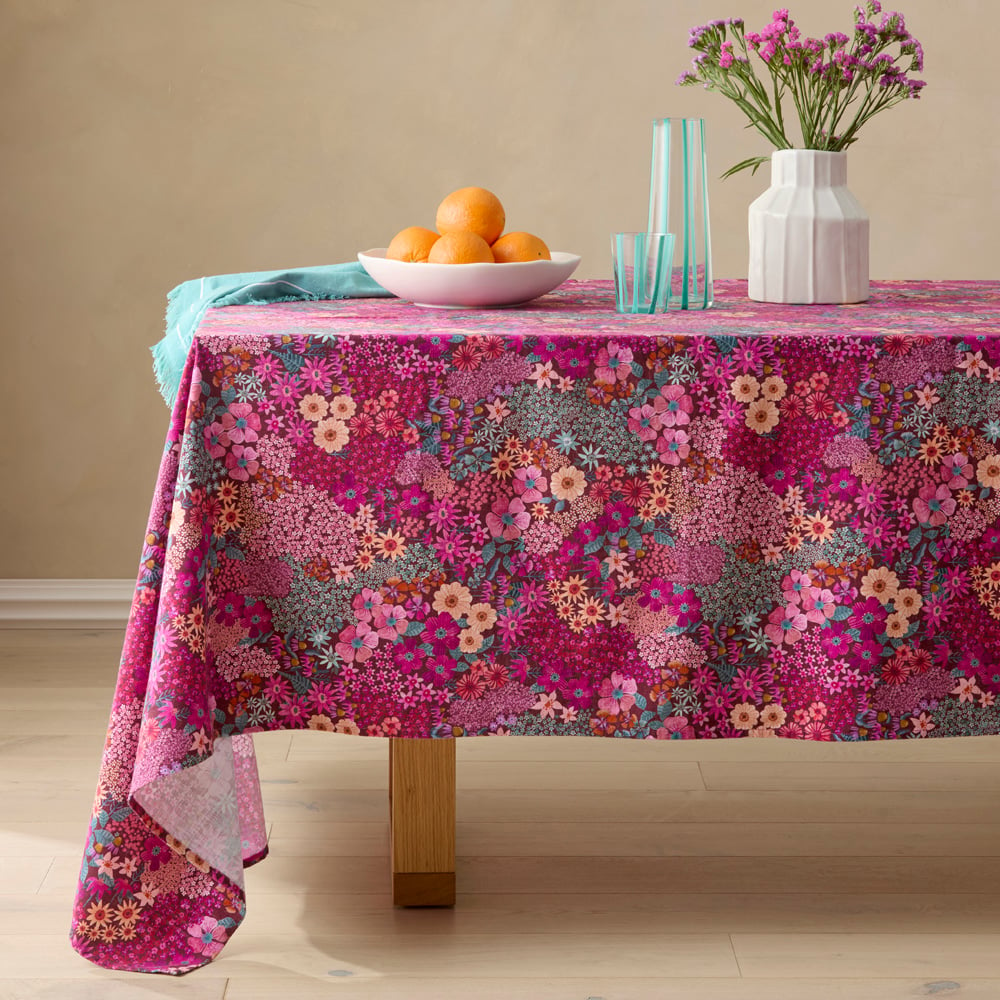 Berry Floral Berry Tablecloth 