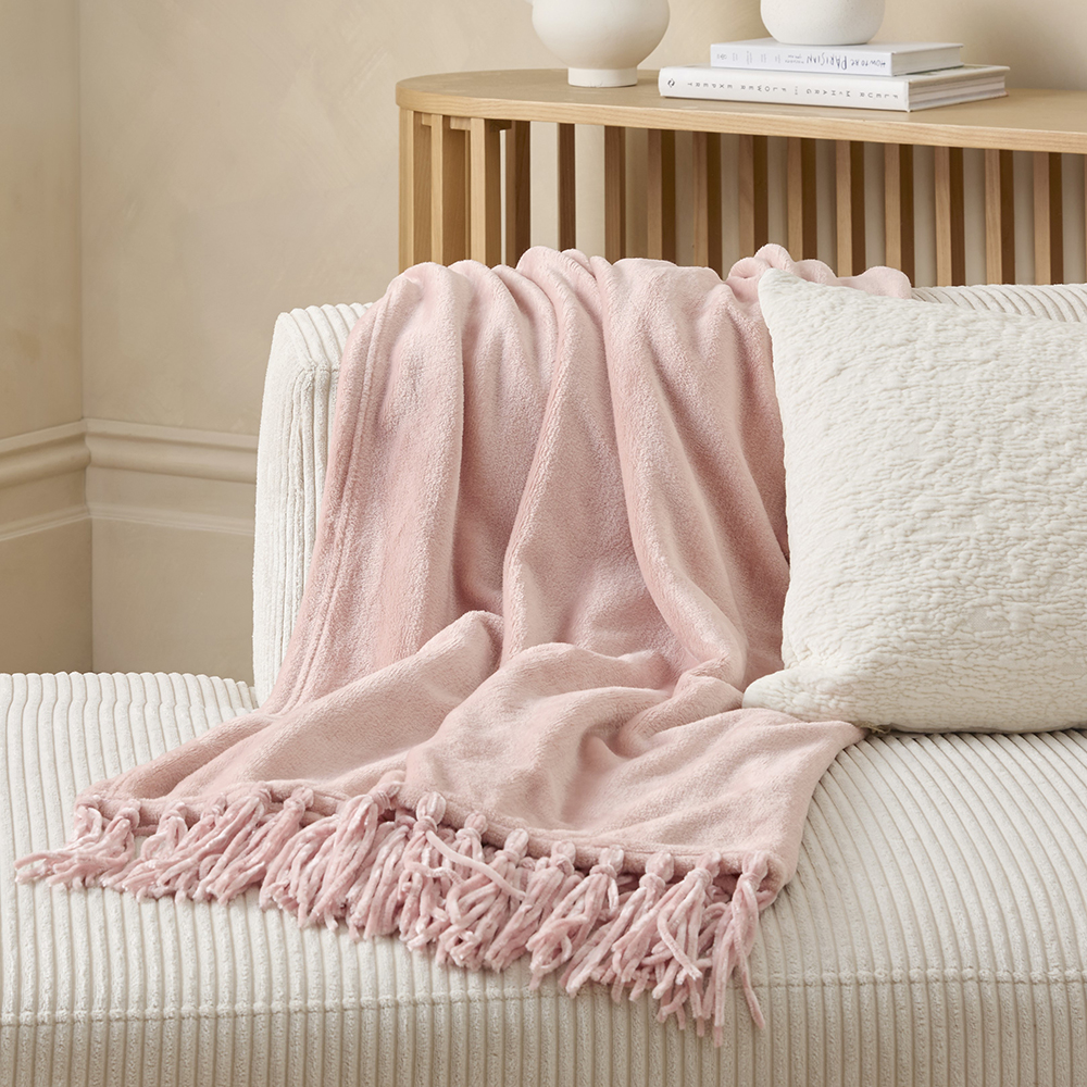 Aspen Dusky Rose Fleece Tassel Throw Adairs