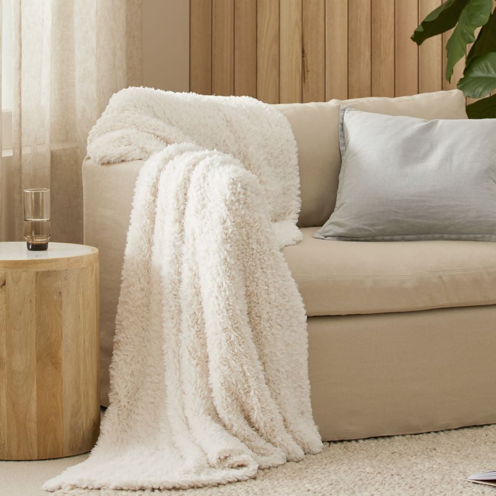 Malmo knitted online throw