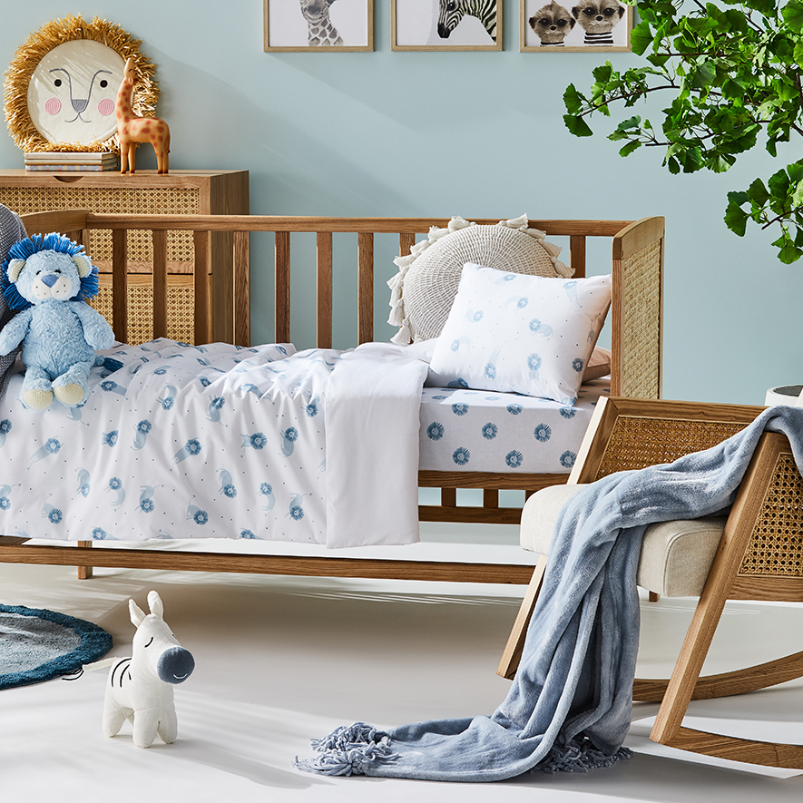 Lion best sale cot bedding