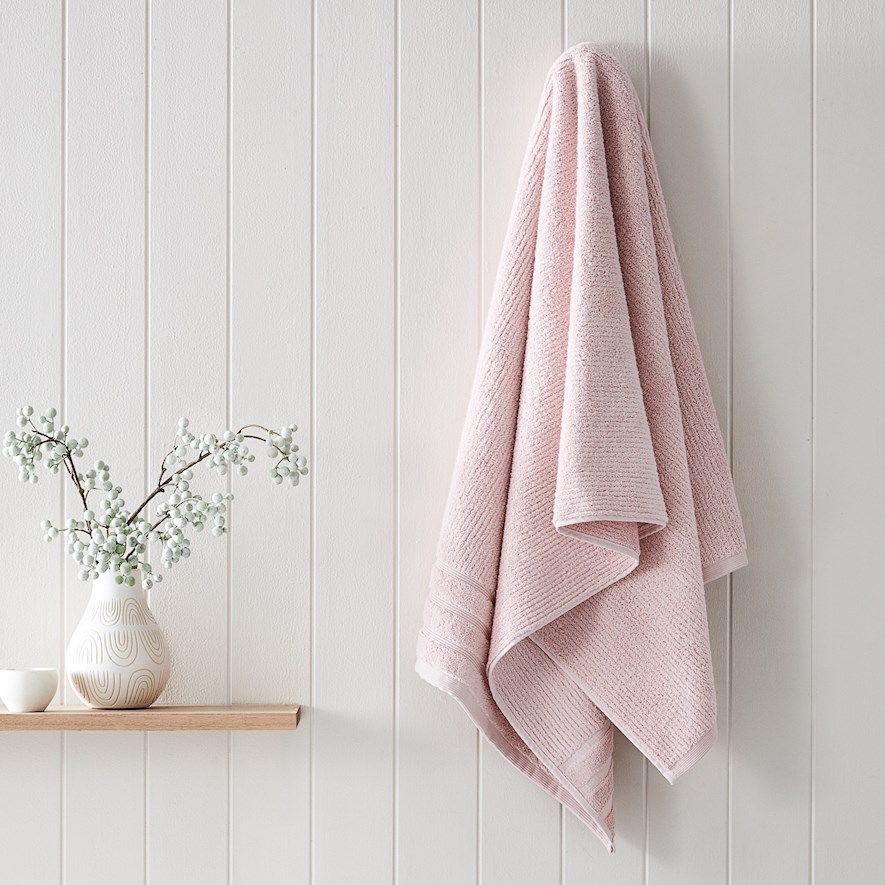 Pink bathroom online towels