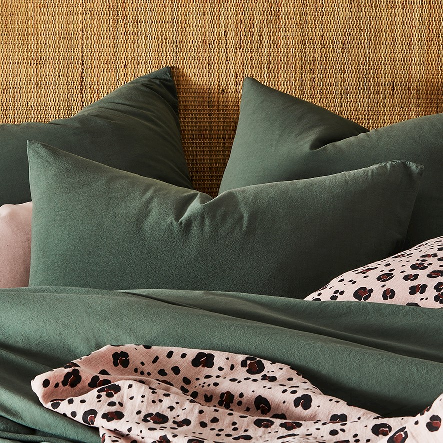 Forest green clearance pillow cases