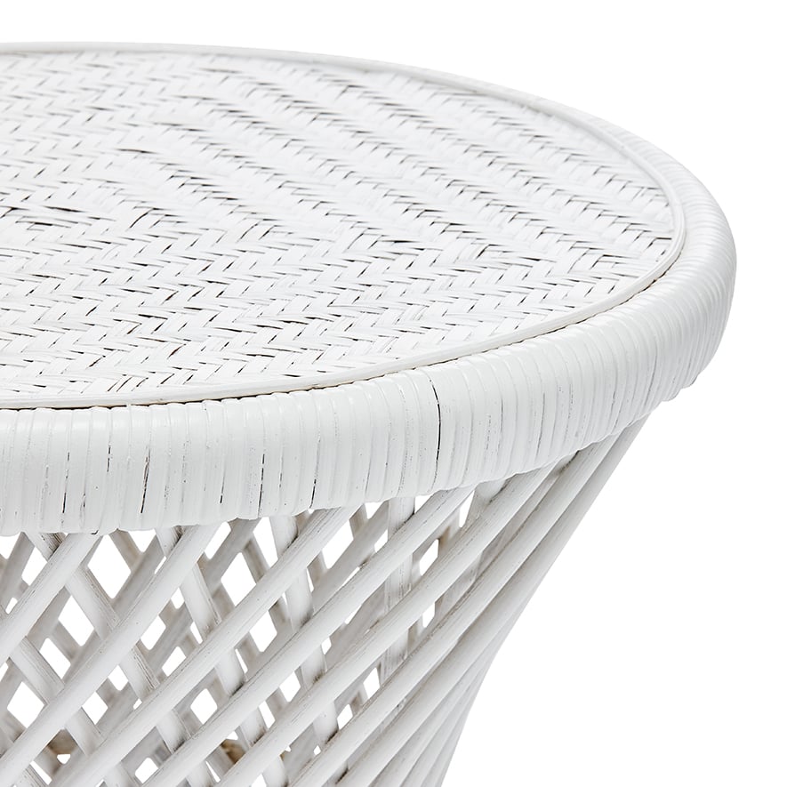 Round white store wicker table